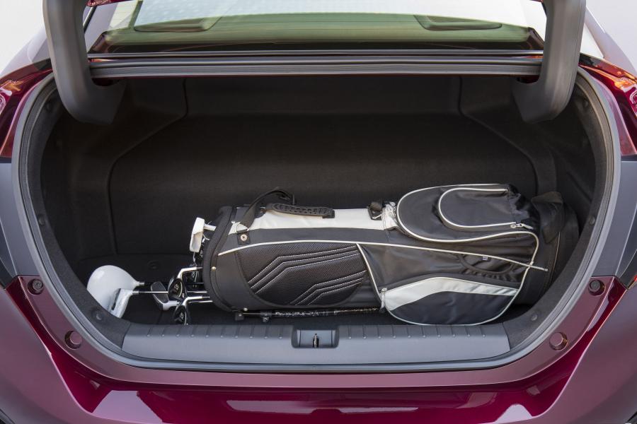 Багажник Honda Clarity Fuel Cell 2019 года  (NA) (фото 18 из 50)